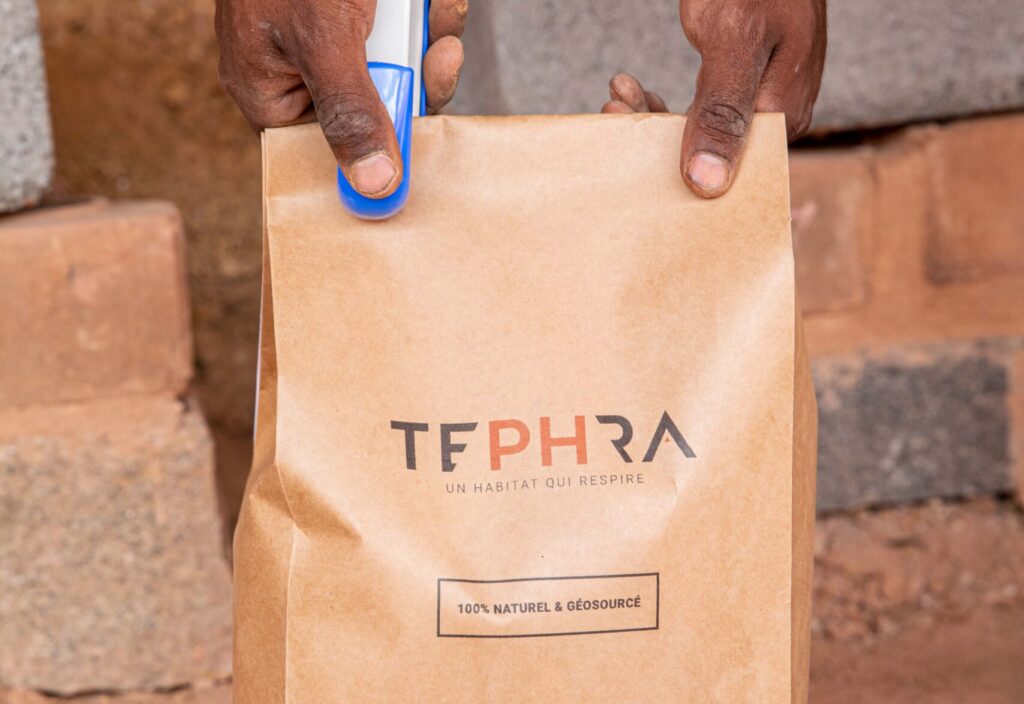 Tephra 2025-132
