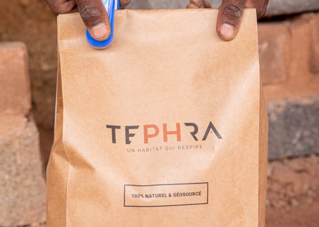 Tephra 2025-132